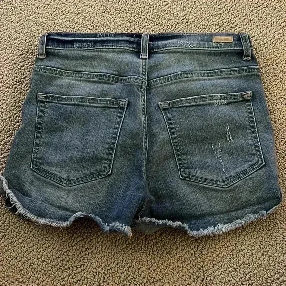 Sneak peek denim shorts size Small - Picture 2 of 4